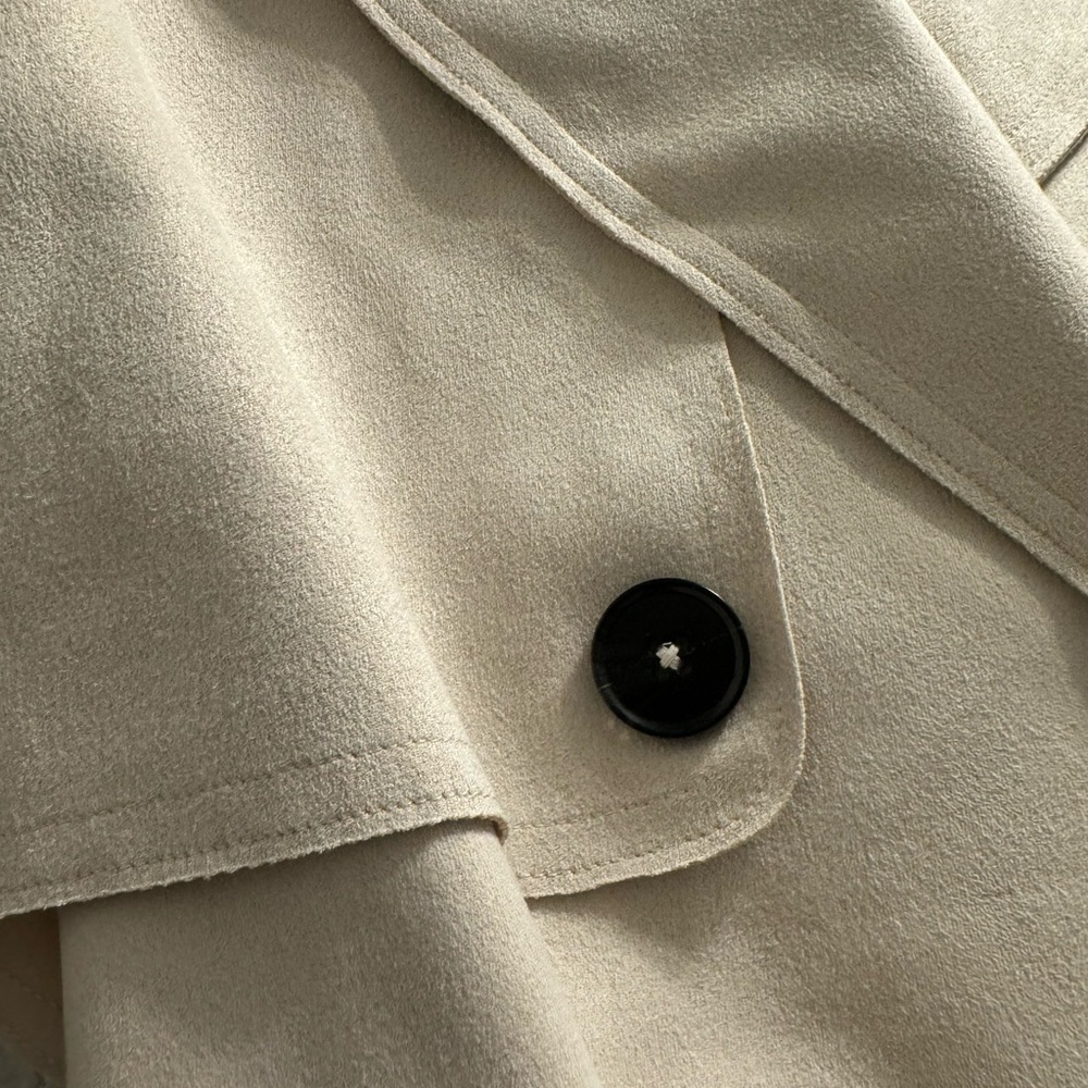 Vest - Picture 3 of 3